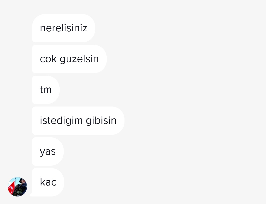 Edanur68680's tweet photo. Şöyle olanlara aşırı sinir oluyorum ya🤦‍♀️ https://t.co/UpZSIzgxGF