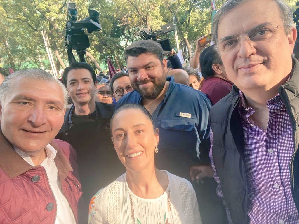 _El_Cesar_'s tweet photo. 📌 ¿ Título para la foto ? https://t.co/2qwSJpayIy