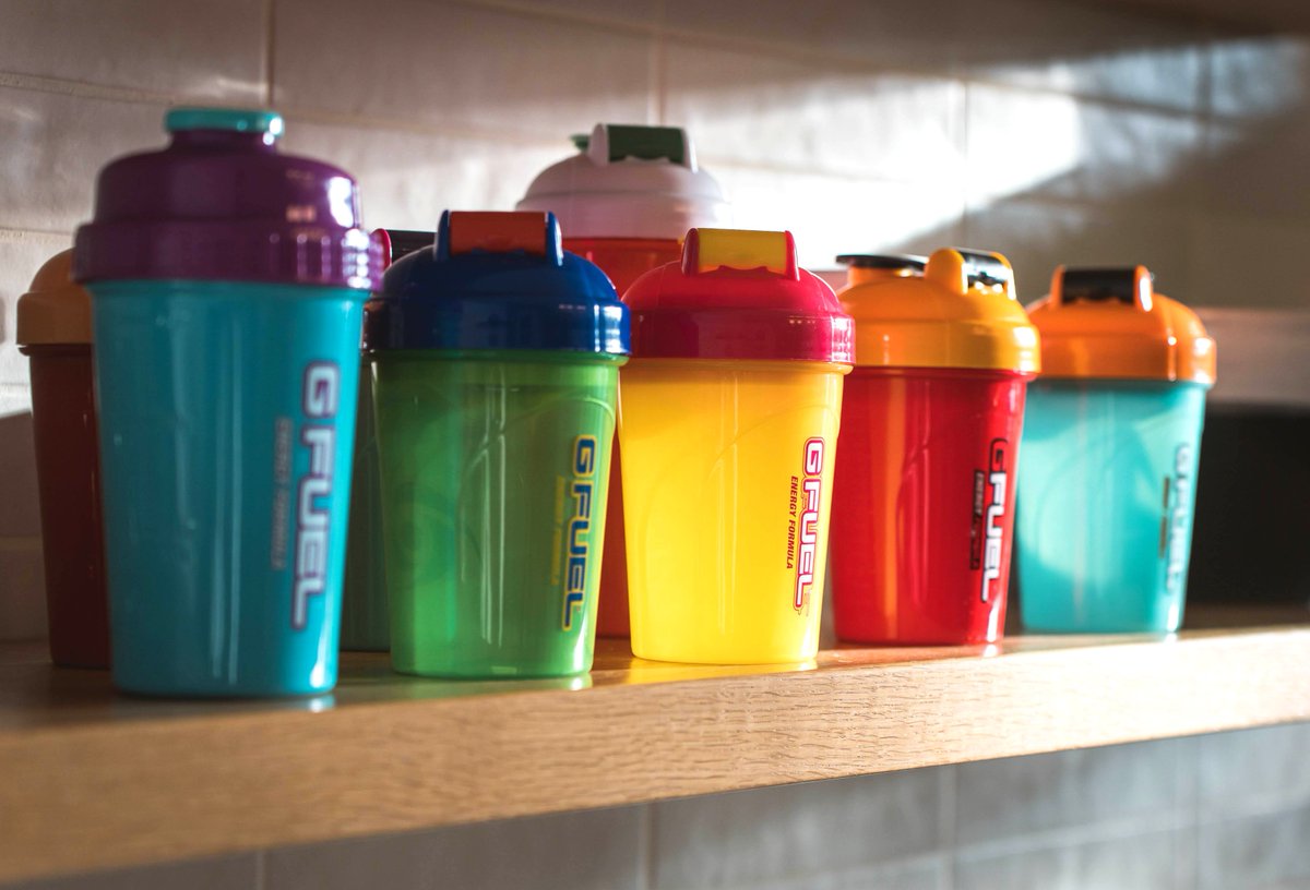 GFuelEnergy's tweet photo. 💚💬 𝗥𝗧 + 𝗖𝗼𝗺𝗺𝗲𝗻𝘁 𝘆𝗼𝘂𝗿 𝗳𝗮𝘃 𝗚 𝗙𝗨𝗘𝗟 𝗦𝗵𝗮𝗸𝗲𝗿 to WIN that #GFUEL Shaker!!! Picking 2 winners tomorrow bc we got SHAKERS for DAYSSSS! 🥤😤⚡ 

🛍️ 𝗦𝗛𝗢𝗣 𝗦𝗛𝗔𝗞𝗘𝗥𝗦: https://t.co/G4gLFwNU2G https://t.co/X8u1QIso7V