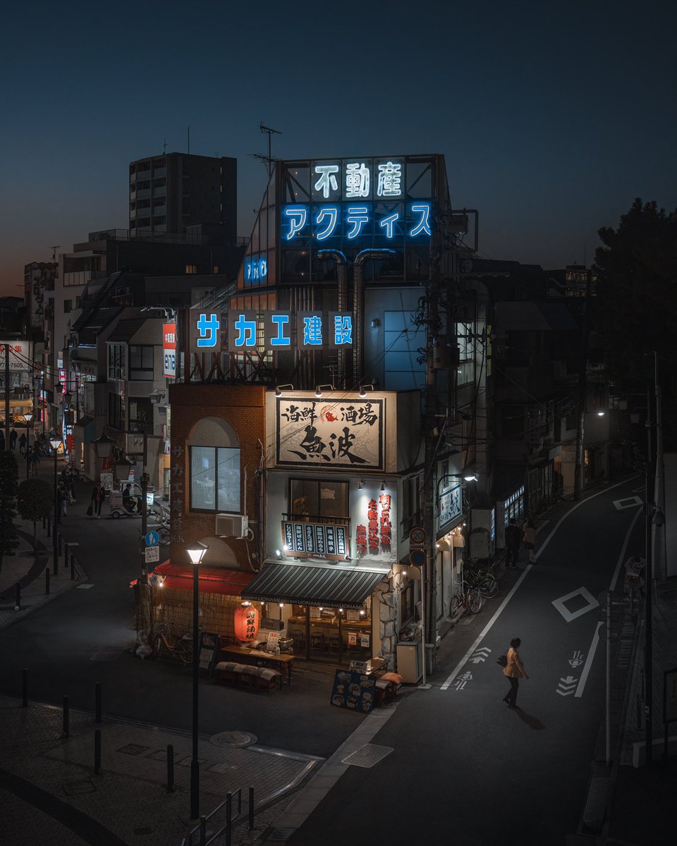 JordHammond's tweet photo. Evening strolls in Tokyo hit different ✨ https://t.co/Fj24FjV5le