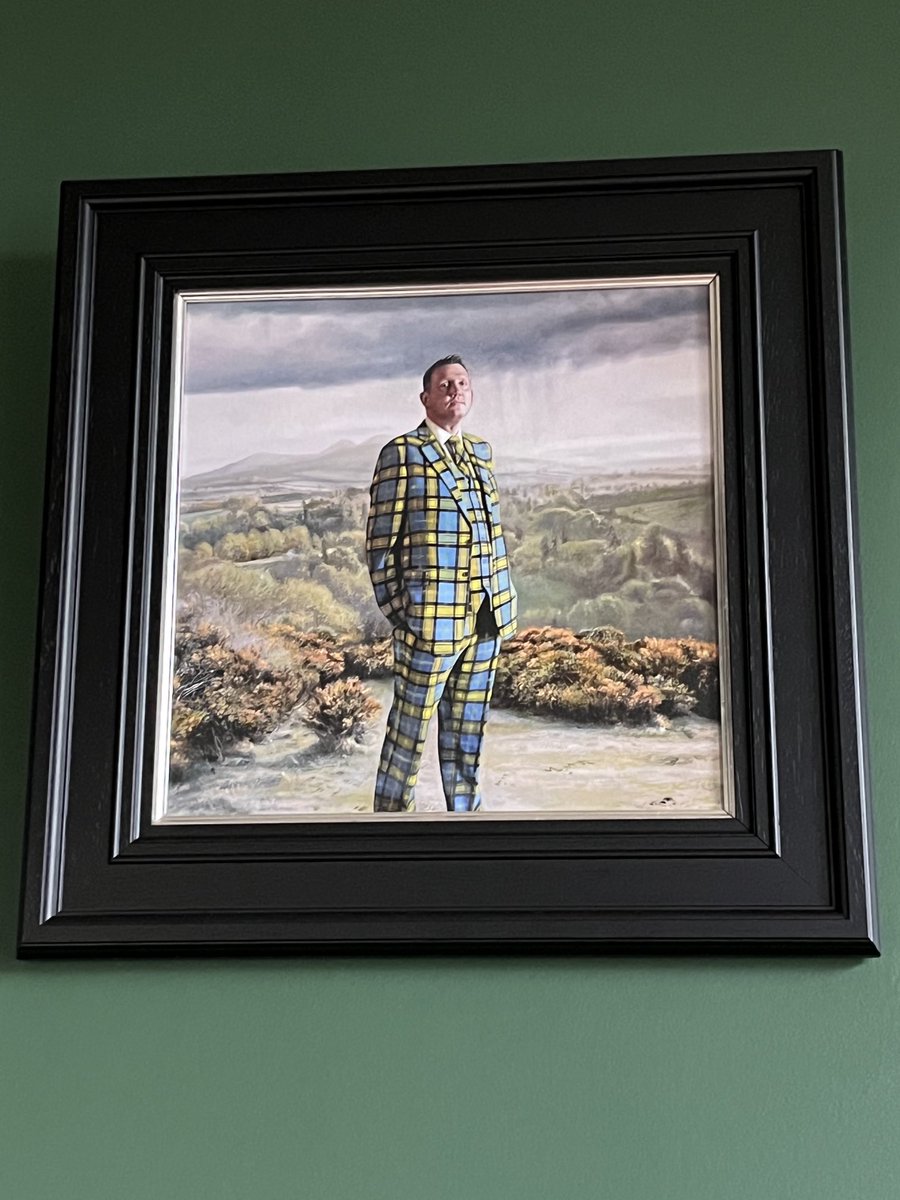 nicroseman's tweet photo. #RIPDoddie iconic man https://t.co/Q0LdrJHWRF