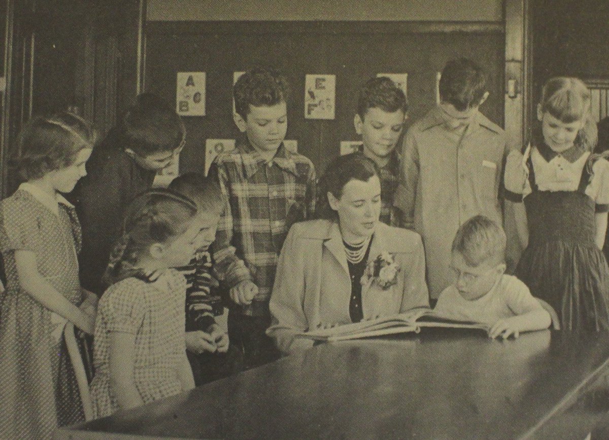 hagen_history's tweet photo. Congratulations to @BarberNational on #70years of incredible community service to #ErieCounty and beyond. Dr. Barber started at @ErieSD. The #barberball is Dec. 10. What a gift the Barber family has been. #ErieHistory #historymatters https://t.co/JO9SlfotqC https://t.co/sBqr9i0g5e