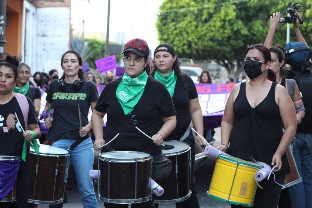 WAMAZO's tweet photo. Compañer@s aquí compartimos momentos fotográficos que nuestro compañero Enrique Vdl, para dejar memoria y compartir con ustedes algo que de lo que vivimos él día de ayer en la Procesión Percutiva por el “Día Internacional de la Eliminación de la Violencia contra la mujer”. https://t.co/z6uYWueFVP