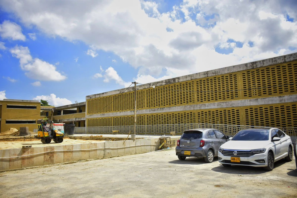 Jaime Pumarejo on Twitter "Así va el colegio Nuevo Bosque, que pronto