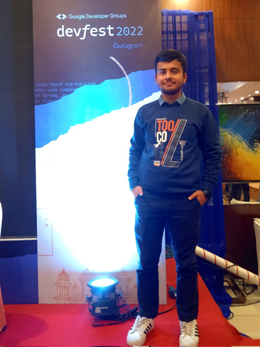 SakshamPaliwal_'s tweet photo. My first #devfest2022 🤩🎉
Attended Devfest 2022 Gurugram, it was great experience at all✨

Met and connected with lot's of new folks who are doing really good 
and learnt many tech stuffs by speakers 💫
@GdgGurugram
#GDGGurugram
#DevFest2022 https://t.co/Oh5aEsur9Z