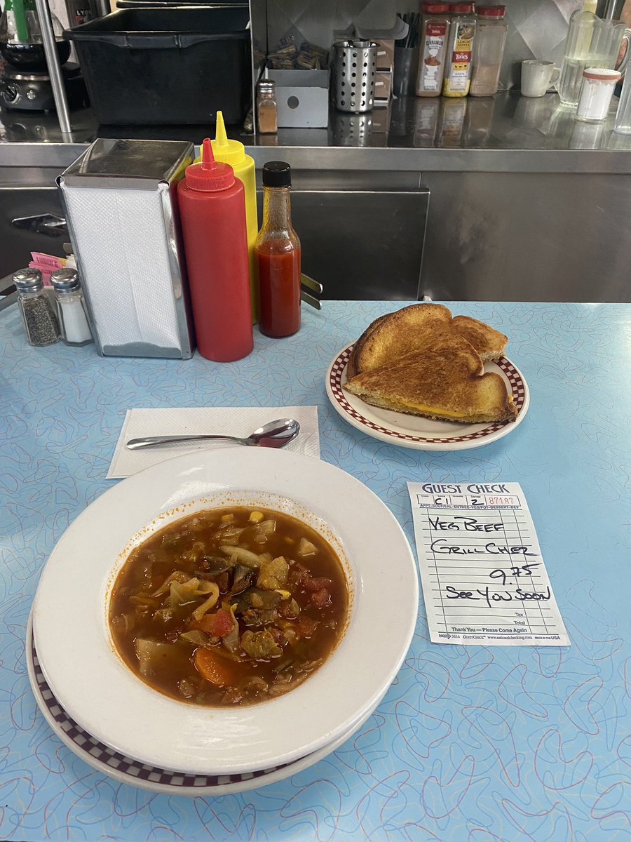 dinerevolution's tweet photo. Scratch made soup for yucky weather #VeggieBeef #CUSoon #SmileMore https://t.co/36EWYblZo9