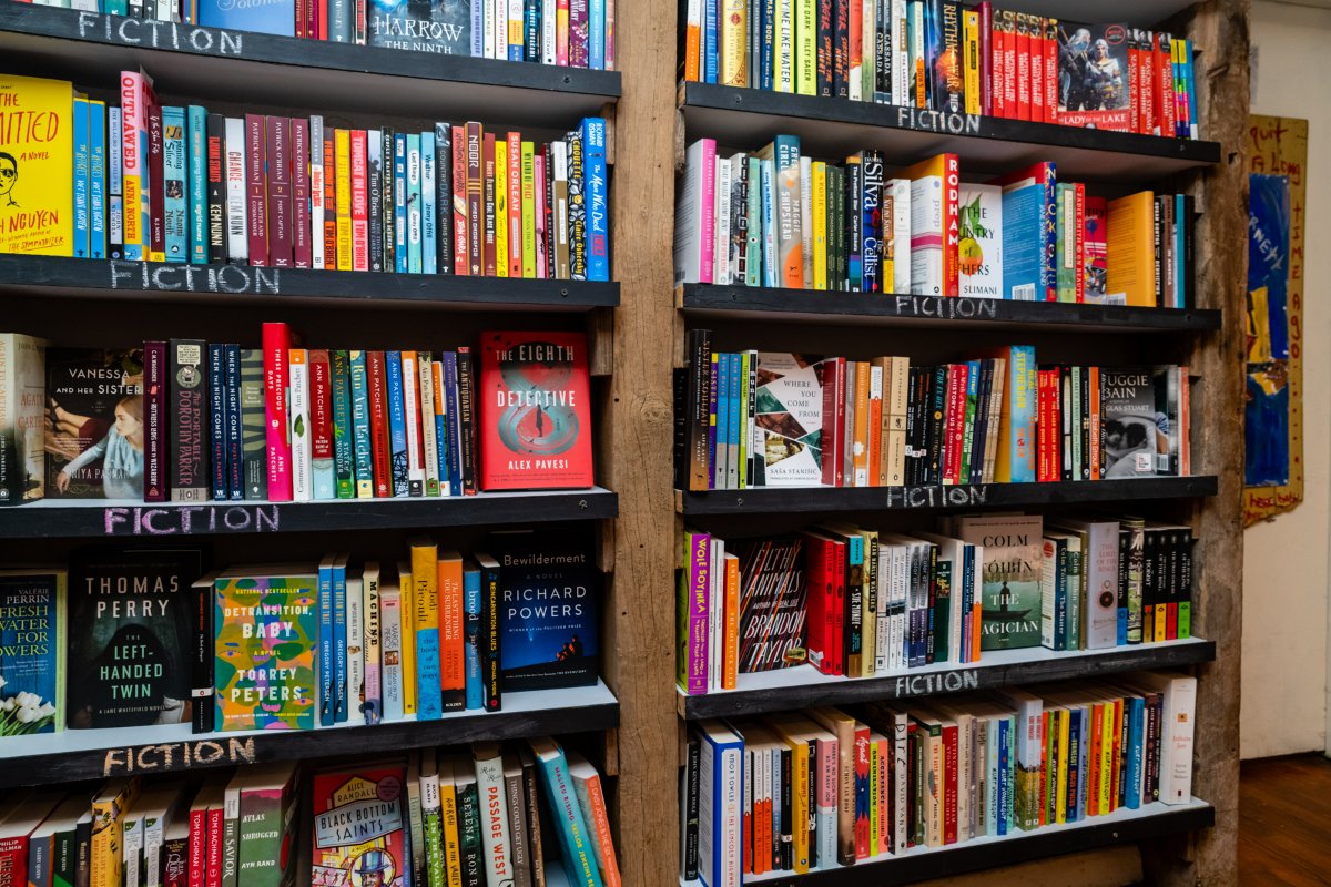 Roebling Point Books & Coffee tweet media