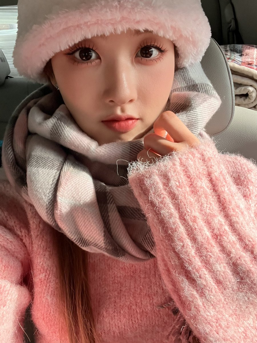 81ss_18's tweet photo. 桃？天使？なあに？ https://t.co/O6BbahqhOZ