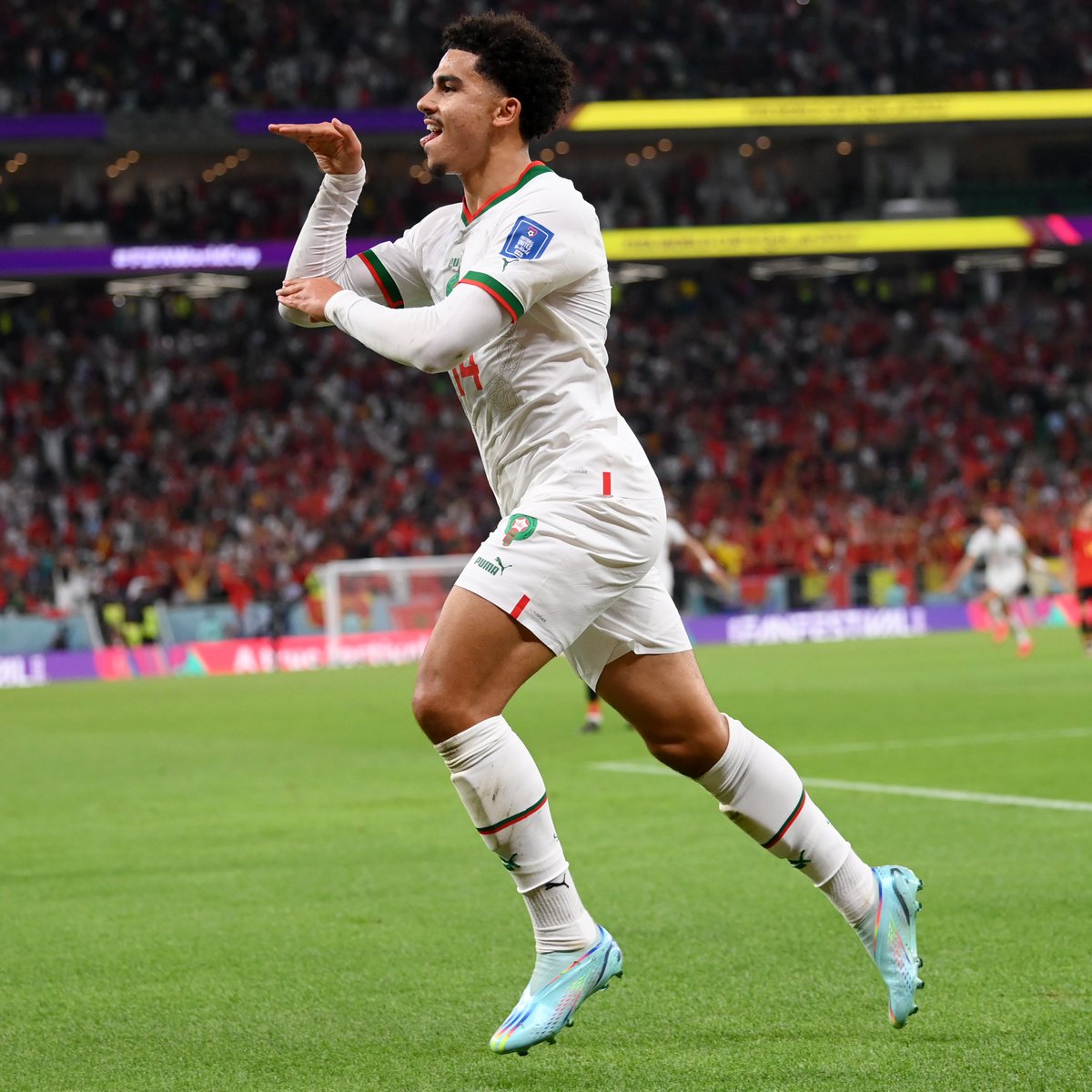 ¡MAÑANA DE SORPRESAS 🇨🇷🇲🇦🤯!

📌 Costa Rica, que había caído 7-0 contra España en el debut, dio el golpe al vencer 1-0 a Japón con gol de Keysher Fuller.

📌 Marruecos metió el batacazo de la jornada al derrotar 2-0 a Bélgica, tantos de Abdelhamid Sabiri y Zakaria Aboukhlal.