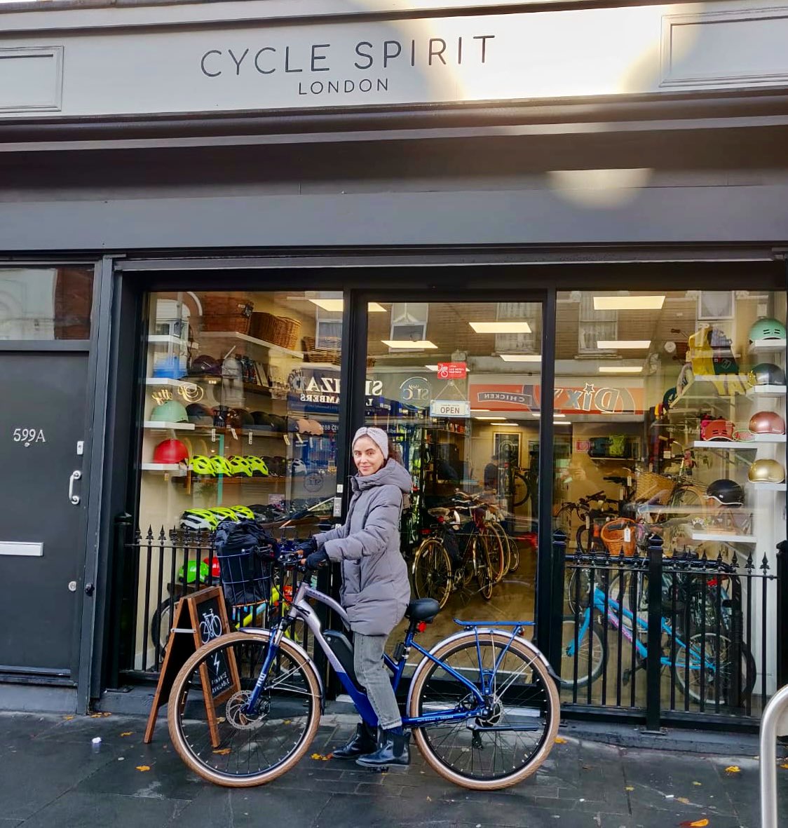 cyclespirit's tweet photo. @RaleighBikes_UK 50% off sale bagged these residents a new bike at half price ๐
#newbikeday #walthamstow #londonshopping #shoplocal #commutebybike #ebike #cyclespirit #catchthemwhileyoucan #leyton #londoncycling #zeroemissions ๐ฒ ๐ https://t.co/cnOf5xKvI1