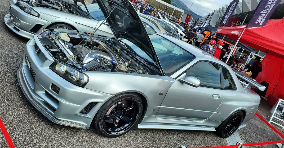 jdmglobalWH's tweet image. Global Auto not only came with an R33 400R but also an R34 Z-Tune 😲. Seeing them together in one place is enough to make almost anyone go weak at the knees.

#globalauto #400R #ZTune #rb26 #R33 #R34 #Nismo #Skyline #R34GTR #r34skyline #RB26dett #jdmdaily #jdmstyle #jdmlegends