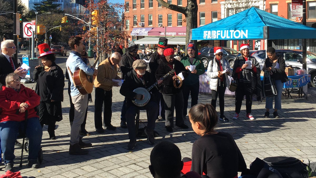 FABFultonBK's tweet photo. It was a glorious #SmallBusinessSaturday out on #FowlerSquare yesterday! Thanks to @LAPCBrooklyn, #BayaBarFG @LaBagelDelight1 and #Not711BK for making the day great!
Continue to #shopsmall and support your local merchants!
#brooklyn https://t.co/yyaQ8r0Pmr