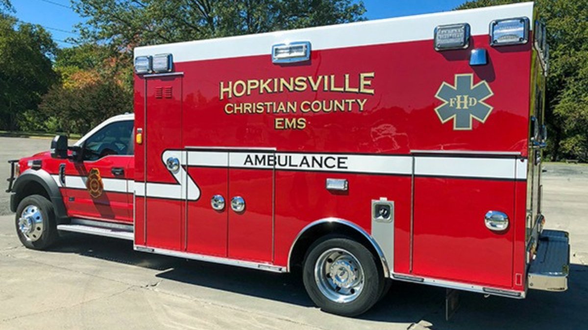BraunAmbulances's tweet photo. Hopkinsville Fire/EMS has a new ride. @Penn_Care recently delivered a 2022 Braun Chief XL Ford F-450 4x4 ambulance to the department in Hopkinsville, Kentucky. Learn more about the Chief XL at https://t.co/86ppB9UMtv. #CustomAmbulance #ChiefXL #BraunAmbulances https://t.co/pCNEMncu0l