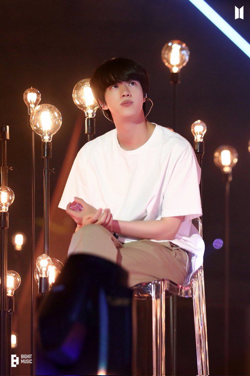 MyMoon_JIN04's tweet photo. #onlyjin ♡
If you're goingto sleep like me, or just about to start the day, please open your Spotify accounts in all your devices. Choose 'The Astronaut' focused playlist & leave the app running in the bg.
You may join Stationhead, too. Stream #TheAstronaut by #JIN diligently. https://t.co/XNt30Zujdr