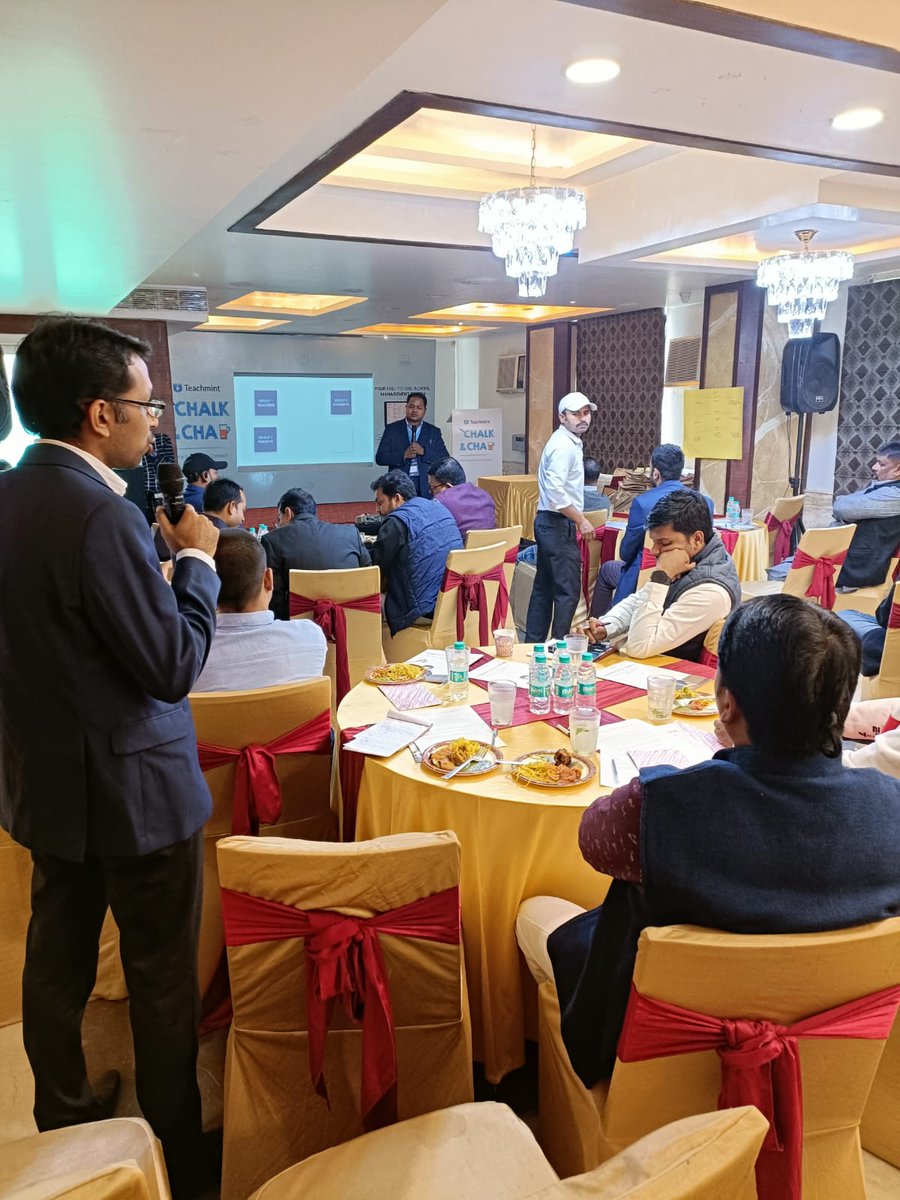 FARamnagar's tweet photo. An interactive discussion session with other leading schools of district during meet organised by leading Tech company 'Teachmint' in Bettiah today. @pulkitjjw https://t.co/AbuZhZVIcT