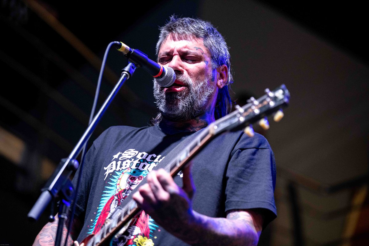 RutaRockCom's tweet photo. @los2minutos en Outsider Festival 2022
.
.
Fotos por @kattunk 
.
.
#2minutos #los2minutos https://t.co/50F1WLFYUU