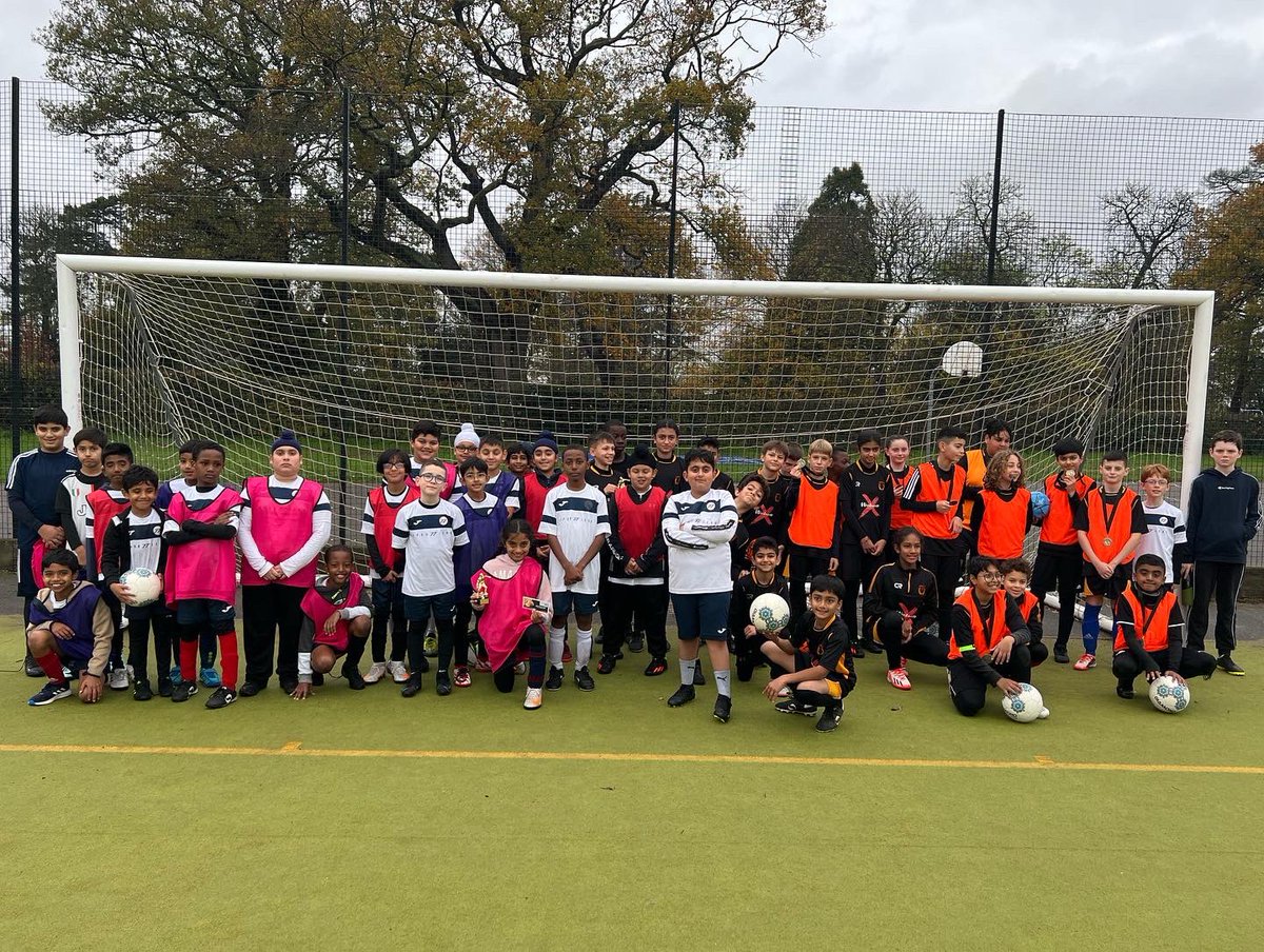 Sporttiersltd's tweet photo. Entertainment & thrills. Our Academy members gave their all today, battling it out for this month’s #STACup. It was unfamiliar territory for our Upper Academy, as AJ Sport London became the first external team to enter our monthly tournament. We go again on Sunday 18 December. 🏆 https://t.co/lHqWJW25Mc