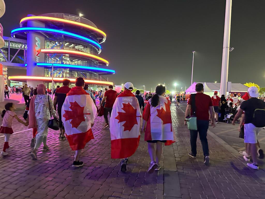 magvictoire's tweet photo. #AllezLesRouges #WeCAN 

#CoupeDuMondeFIFA #CanMNT #CFMTL #Qatar2022 https://t.co/XoPWJ2bMsV