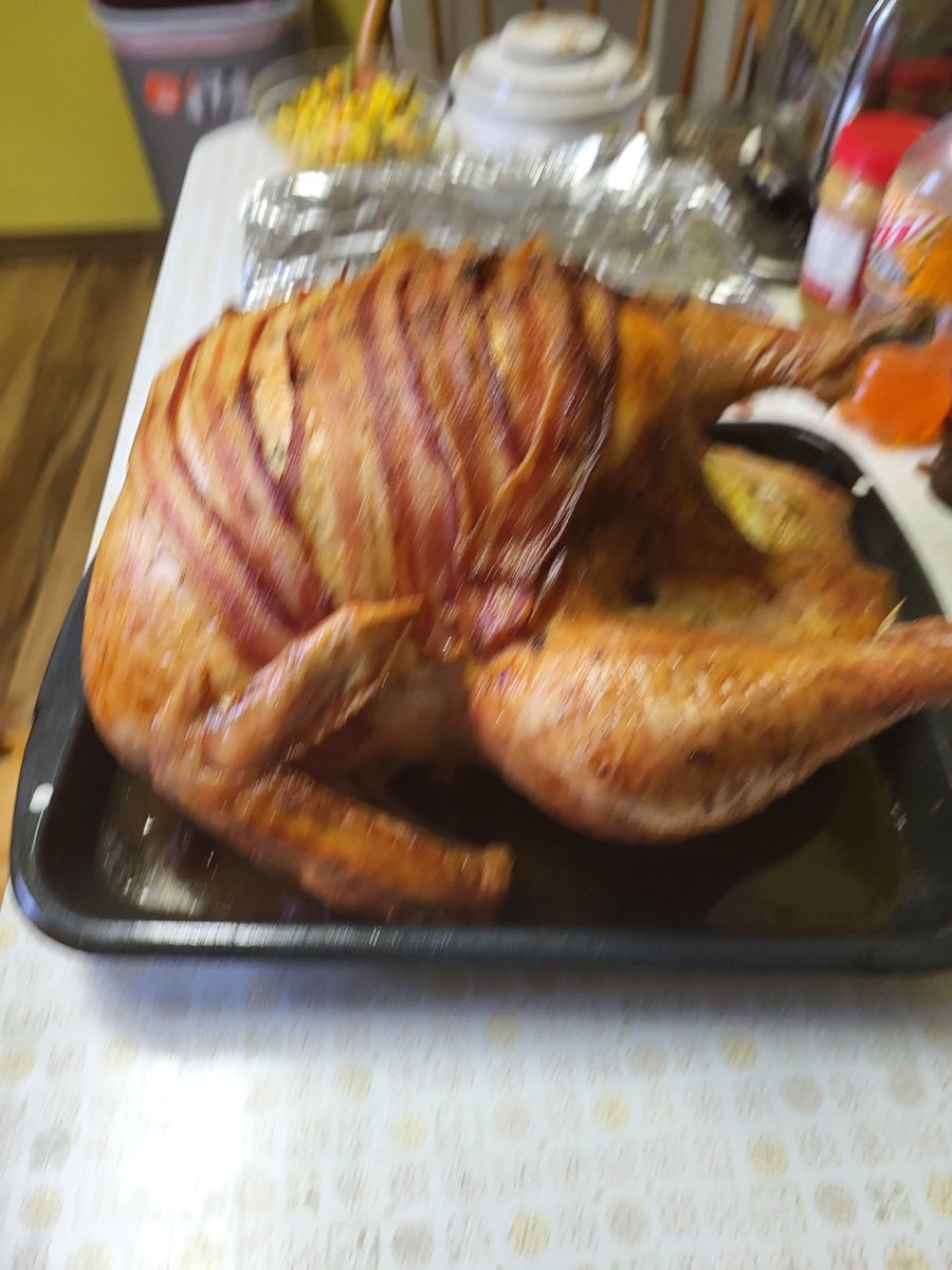My family absolutely love this year turkey  I'm glad cuz I took care of it all my self thanks to Gordon Ramsay's recipe https://t.co/4Wvp9uLM5g