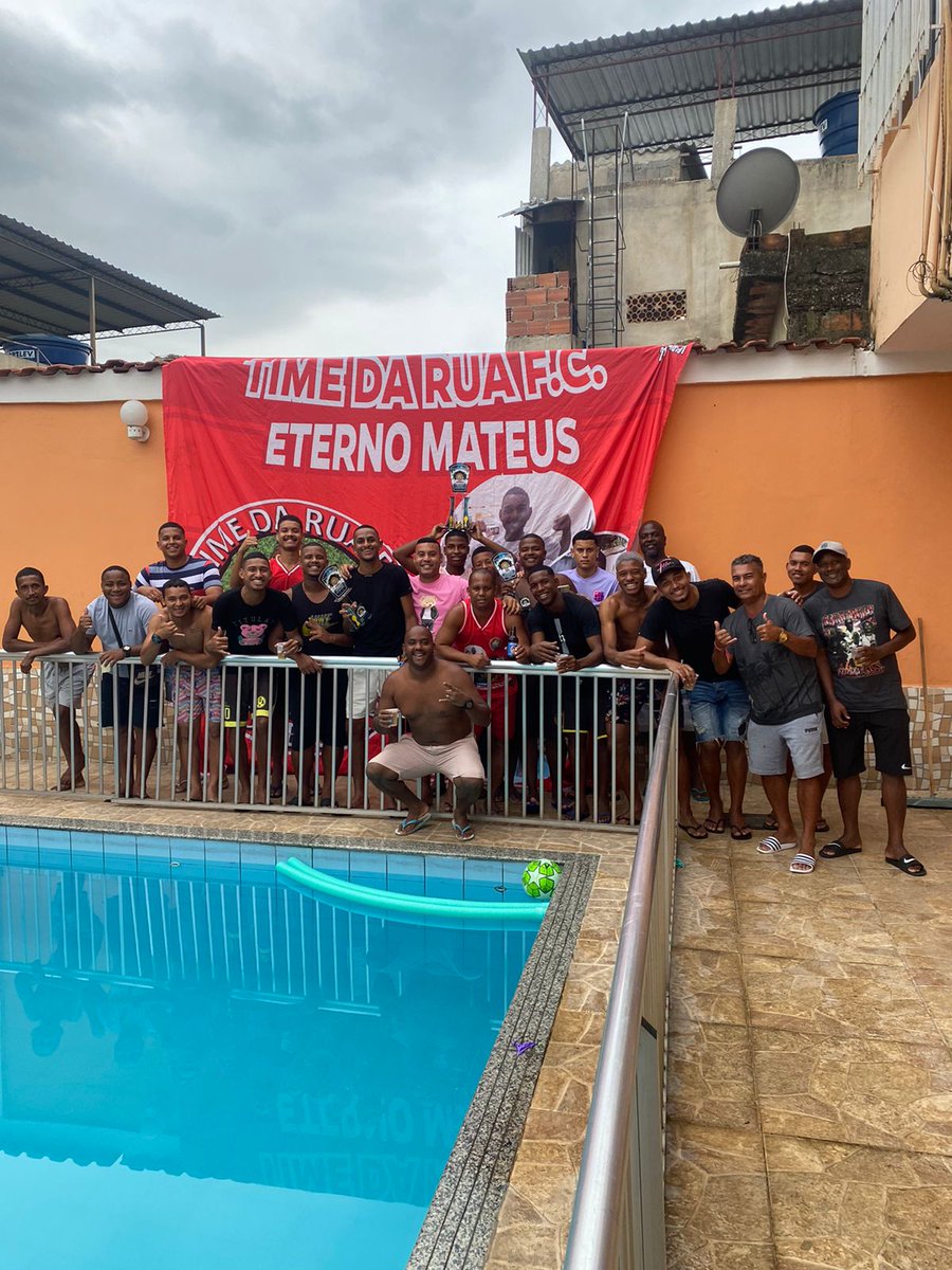 TimedaRua10's tweet photo. 44 jogos
32 vitórias
4 empates
8 derrotas
155 gols marcados
82 sofridos
Esse foi o retrospecto de 2022 um absurdo esse time 🥳⚽
Ano que vem tem mais 💪
#TimeDaRua 🔴🔴🔴🔴 https://t.co/SSGuRRLha5