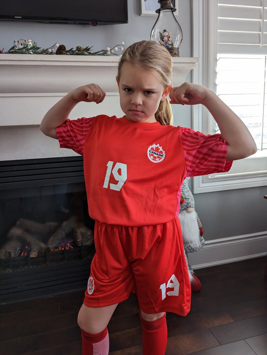 ZandersPodcast's tweet image. Charlotte's got her game face on!  Join us in cheering on Alphonso and Team Canada against Croatia at 11:00! @CanadaSoccerEN