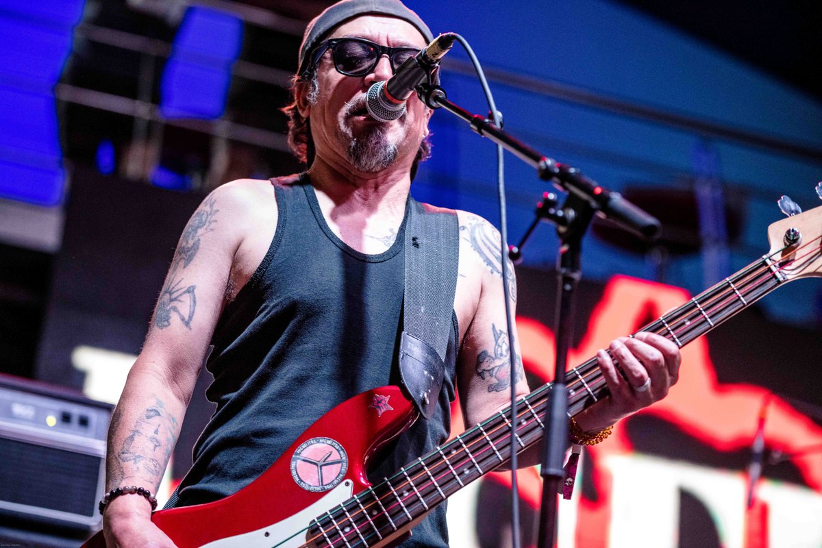 RutaRockCom's tweet photo. @Bandamiserables en Outsider Festival 2022
.
.
Fotos por @kattunk 
.
.
#Punk #LosMiserables https://t.co/ClEtV1oUzY