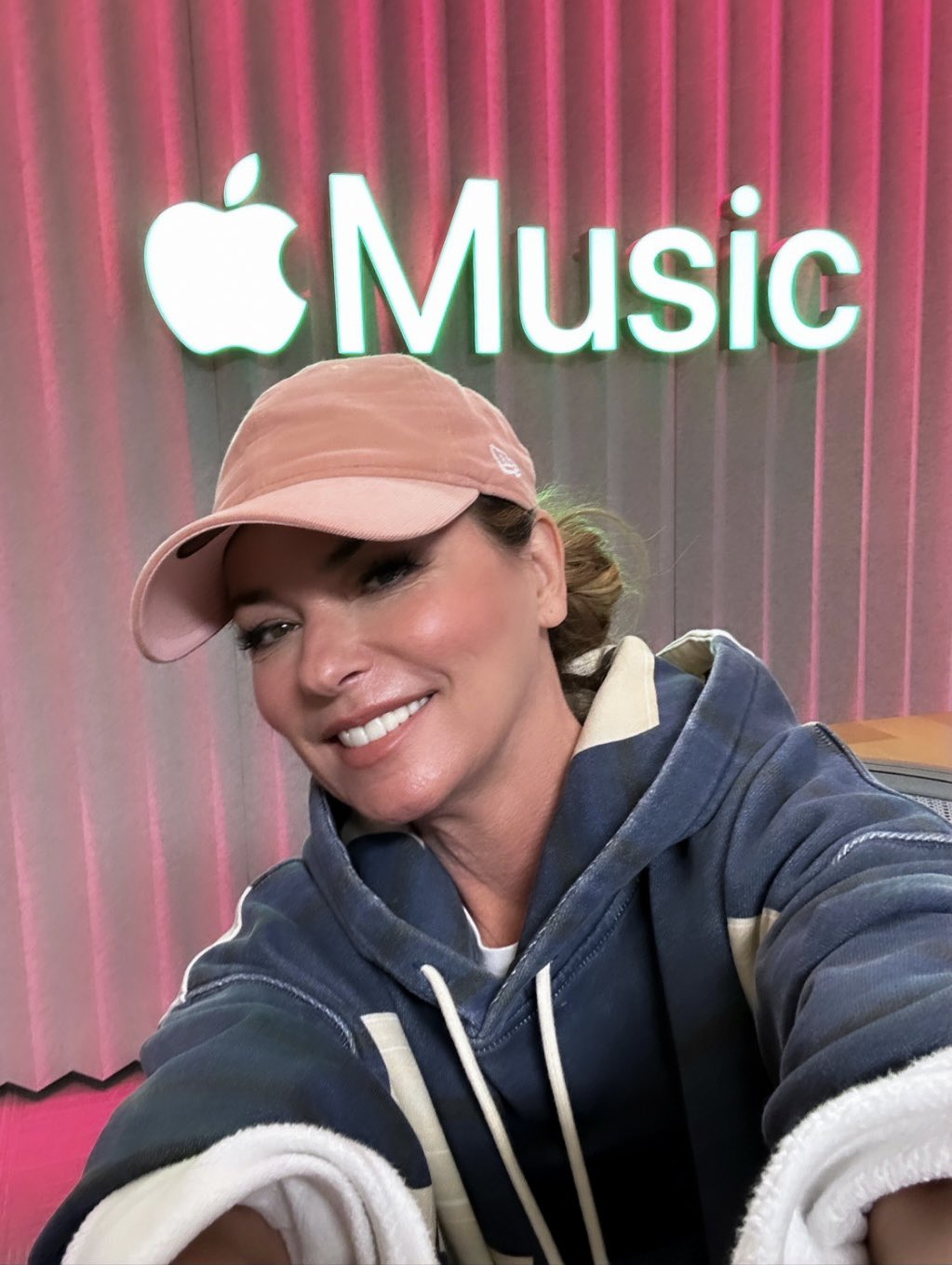 Shania Twain 💎💎💎 on Twitter "From Apple Music (and me!).... with love