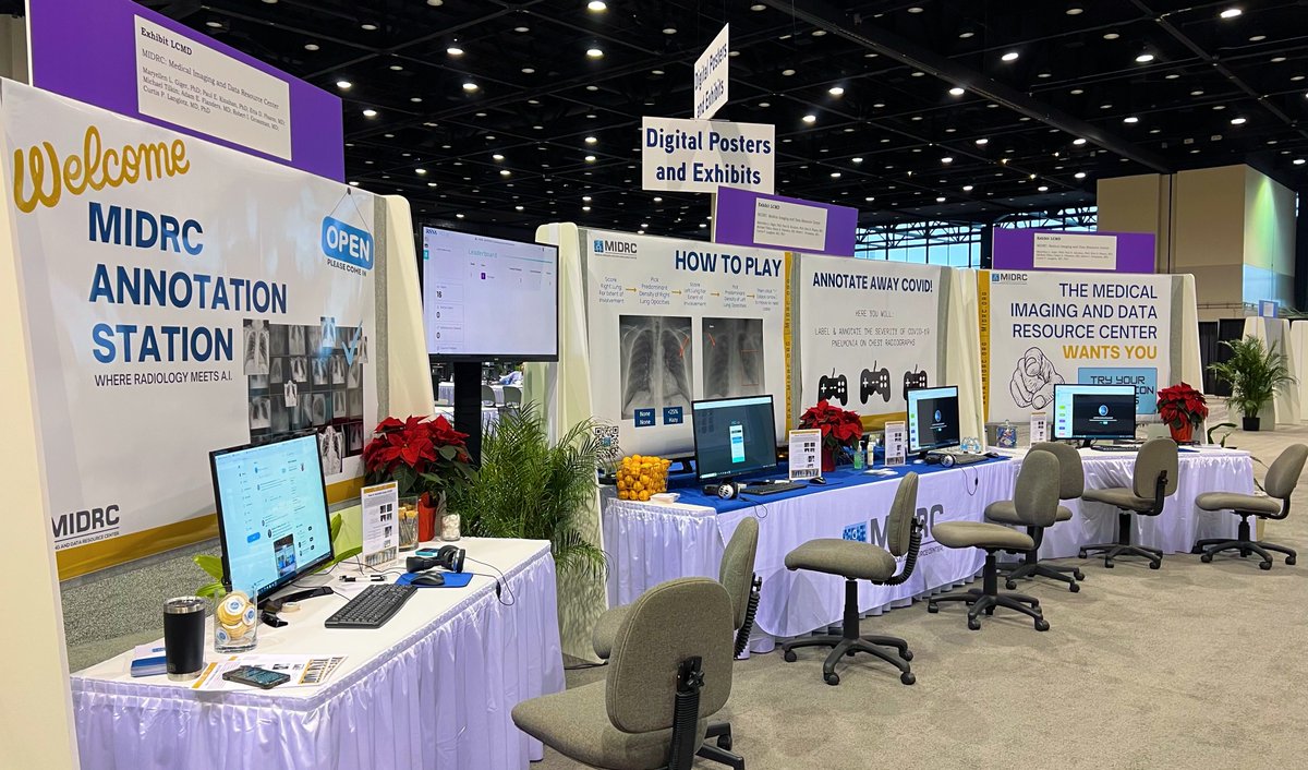 MIDRC_'s tweet photo. Come one, come all! Crowd-sourced annotation station at #RSNA2022
#MIDRC #RSNA #annotateawaycovid https://t.co/gb6dCVjBvP