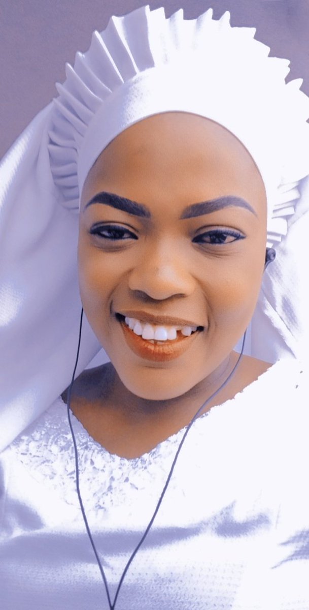 AORmaterial01's tweet photo. Happy 😊 Sunday from this side
Proudly Aladura babe 🥰#TCLAW https://t.co/oM5r3Wwxzj