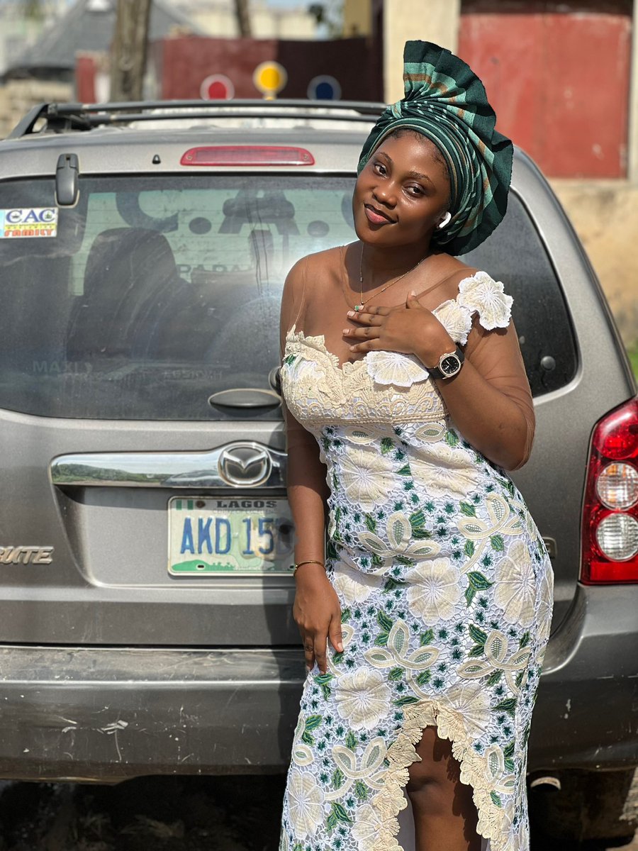 Tunmise01's tweet photo. I shall not want, cuz my soul’s got a Shepard in the valley and I shall not want ☺️☺️ #HappyLastSundayOfTheMonth https://t.co/s05HjPfcp1