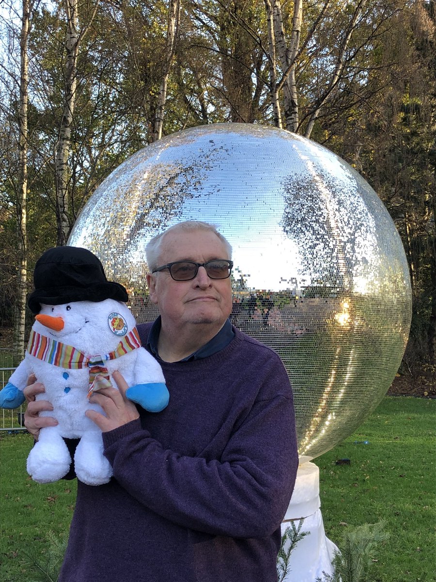 MrARBarr's tweet photo. Today I won @PennyJBarr a high-quality fluffy snowman with my skill and expertise but she’s already given it to a passing small child. 

 #Christmas #Edinburgh https://t.co/CsQ5gtXFOr