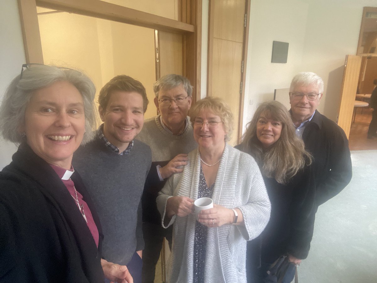 BishopGlobalACO's tweet photo. Celebrating Advent Sunday with the wondrous people of @SJBWindlesham - including the very Five who I confirmed on my last proper visit 3.5 years ago. O joy! #StillFollowingJesus #GodIsGood https://t.co/DYtylnC2uj