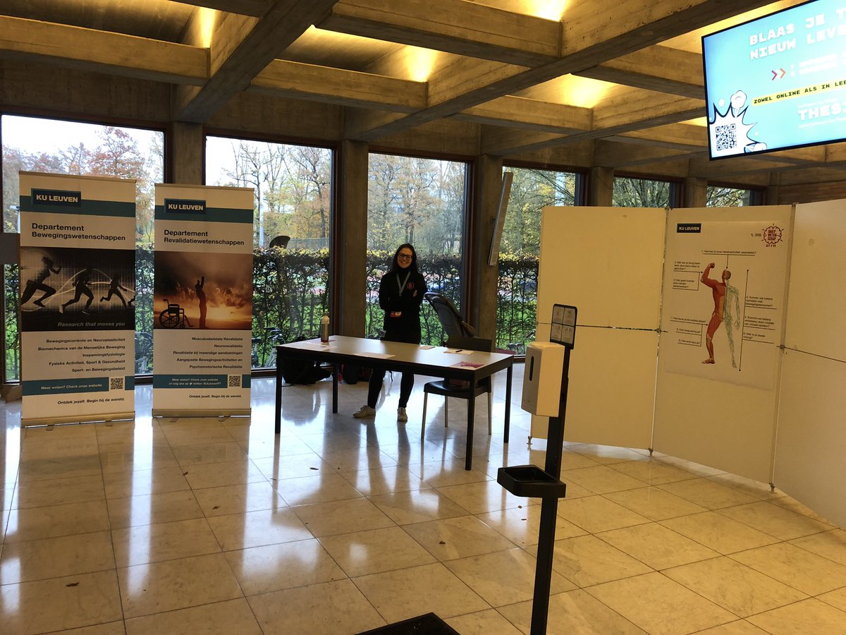 KULeuvenPT's tweet photo. #dagvandewetenschap in Gebouw De Nayer - Onderzoek rond #revalidatie en #beweging in de 👀 via inspirerende workshops! Groot succes bij jong en oud! https://t.co/VZJGzIKr4X