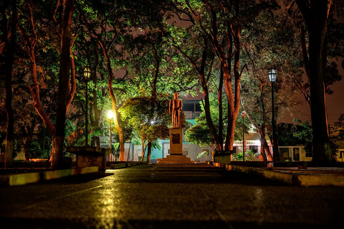 tineophoto's tweet photo. Feliz día #Cumaná | 507 años

Ciudad donde nací, primogénita del continente americano, cuna de gente carismática y amigable, además de talentosa que sigue creyendo y trabajando por ella, que a pesar del maltrato y descuido durante tantos años no se rinde. @tineophoto https://t.co/qO6v5WuOE7