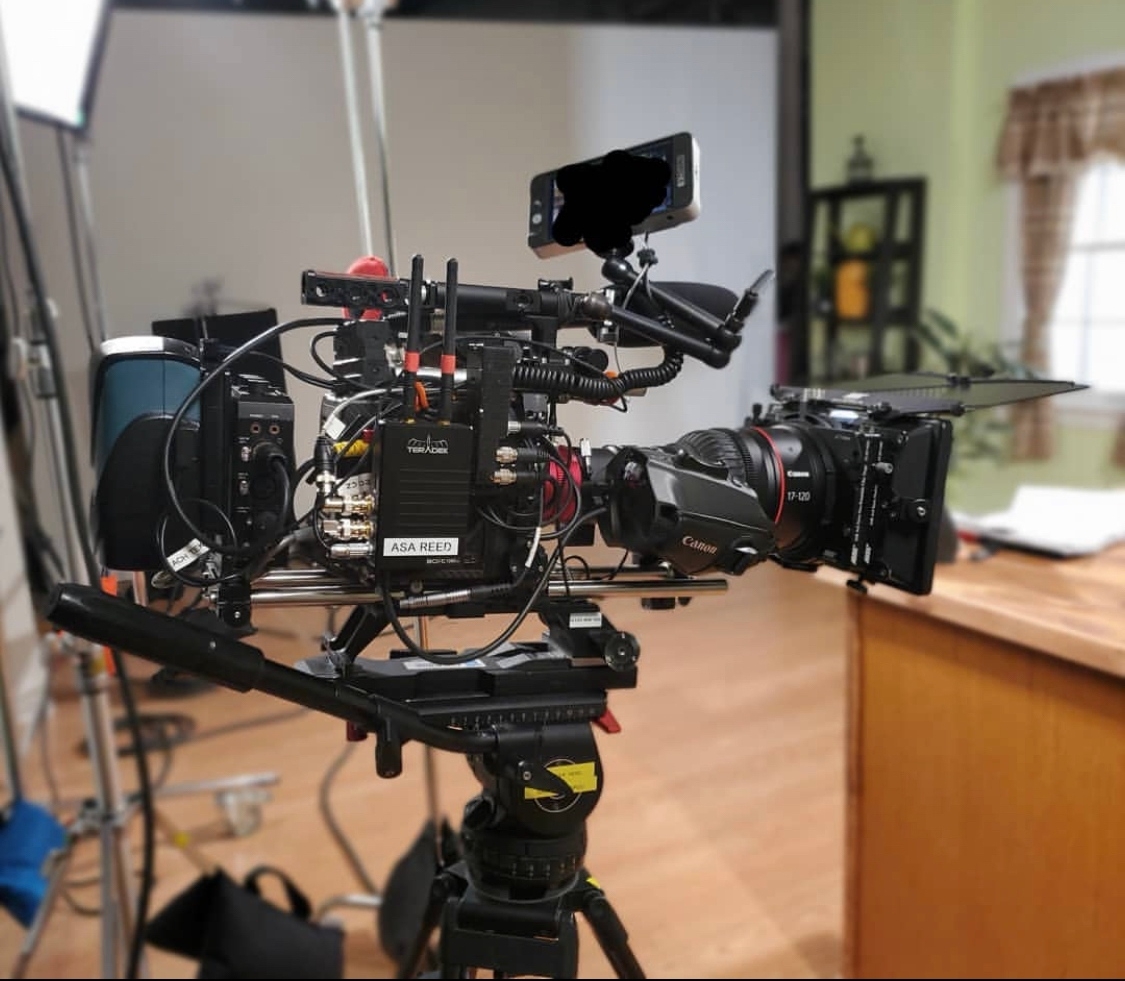lenstoolkit's tweet photo. ARRI's ALEXA Mini with Canon's 17-120mm Zoom 🥰
⁠
📸 IG: asareed
⁠
#arri #arrialexamini #arrialexa #canon #canon17120 #17120mm #zoomlens #primelens #sachtler #compact #broadcast #assistantcamera #1ac #2ac #setlife #behindthescenes #cameradept #camerasetup⁠ https://t.co/b48A7zaA5N
