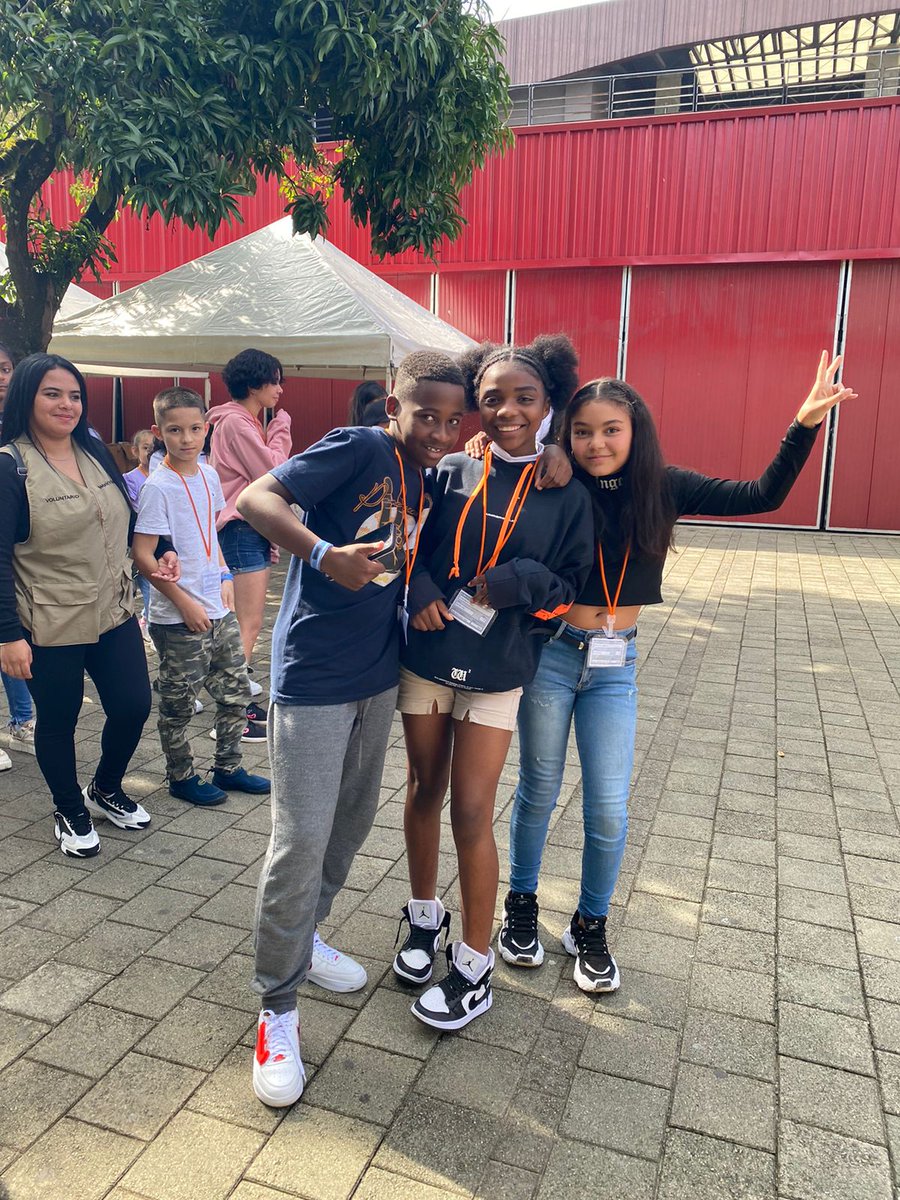 WorldVisionCO's tweet photo. Hoy estamos en #Medellín en los #EncuentrosDeLaEsperanza. Iniciando una jornada de mucha emoción por reencontrarse con sus patrocinadores #UnidosPorLaNiñez #JuntosPorLaNiñez  Sigue este hilo y conoce los mejores momentos 👇 https://t.co/fqqnaLhlV7