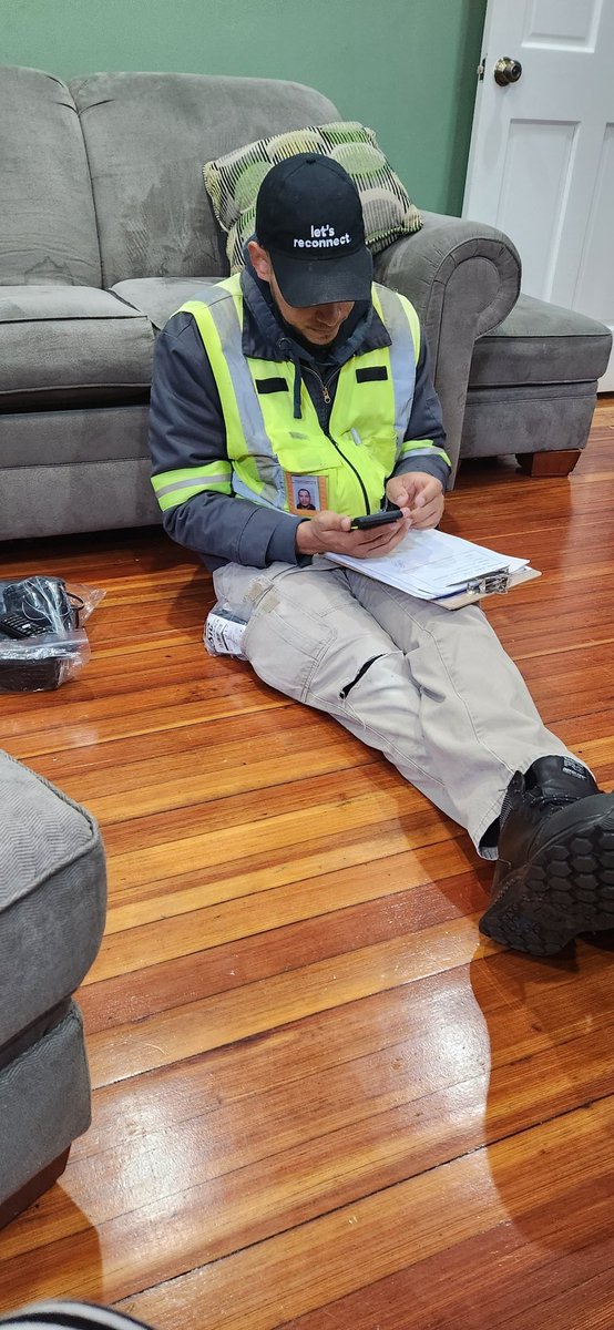 RENAIM's tweet photo. In this season of giving thanks, I'm thankful for Orlando Z from @optimum. I've been dealing with so many horrible technicians he's a breath of fresh air. #ProblemFinallyFixed https://t.co/D4SAG0CRlA