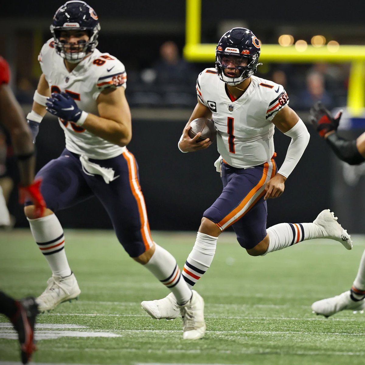 RitmoNfl's tweet photo. El promedio de yds/acarreo en 2022 es de 4.48, el más alto para una sola temporada en la historia. El promedio por juego es de 120.5, el mayor desde 1988.
Mañana temprano sale video en nuestro canal de YouTube al respecto. ¡Suscríbete!
👇👇👇
https://t.co/BwCHvysfqL
#DatosNFL https://t.co/lQGT0se5Cw