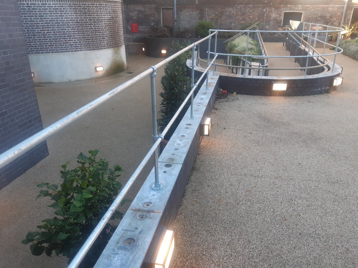 clickclackclare's tweet photo. @MuseumoftheHome hi - I live locally so often pass by &amp; absolutely don't understand why the lights are always on during daytime? Surely a big waste of resource as well as money (pretty sure on-site renewable didn't form any part of the renovations). Could you get them adjusted?! https://t.co/3bNtwE085Y