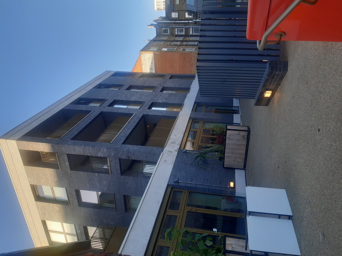 clickclackclare's tweet photo. @MuseumoftheHome hi - I live locally so often pass by &amp; absolutely don't understand why the lights are always on during daytime? Surely a big waste of resource as well as money (pretty sure on-site renewable didn't form any part of the renovations). Could you get them adjusted?! https://t.co/3bNtwE085Y
