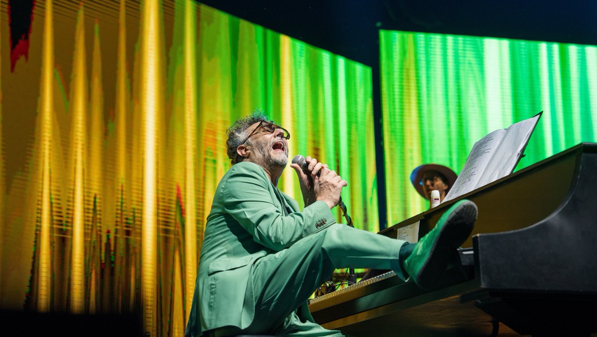 dgexperiencecom's tweet photo. Segunda noche soñada en @antelarena!! Gracias @FitoPaezMusica 💕
#EADDATOUR
📸 Fran Prato https://t.co/K7DERQrmoW