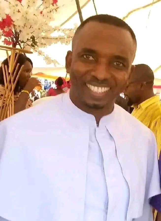 UgonnaMario's tweet photo. GOOD NEWS: 𝐅𝐫 Peter Abang Ochang, a priest of the Catholic Diocese of Ogoja who was abducted between Makurdi and Lafia road has been released.
To the glory of God we thank you all for your kind words of prayers and sacrifices.
God bless you all
-Augustine Mario https://t.co/FYpQHV0nPq