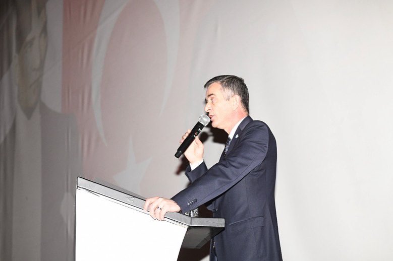 MngnSelahattin's tweet photo. Genel başkan yardımcısı ve Sakarya milletvekilimiz Sn.@UmitDikbayir’ında katılımıyla tekrar Serdivan ilçe başkanlığına seçilen Sn. Ahmet Uçak ve yönetimini tebrik ederim.
Önümüzdeki dönemde çalışmalarında başarılar diliyorum.

#SerdivanİyiOlacak https://t.co/u92KRUAs6J