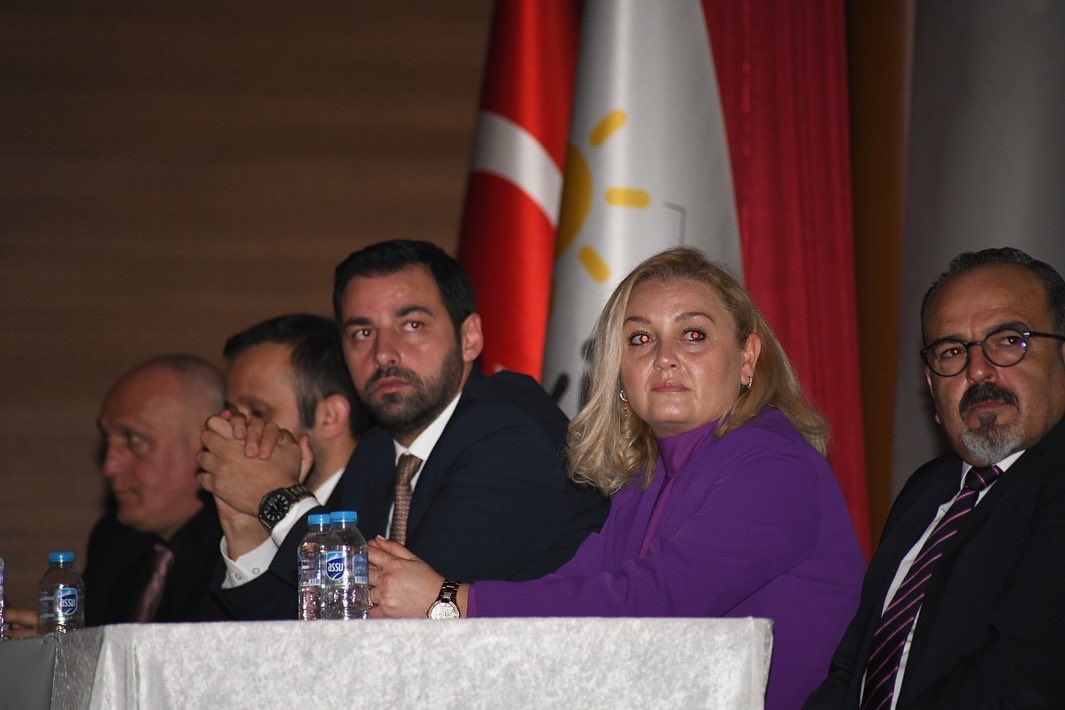 MngnSelahattin's tweet photo. Genel başkan yardımcısı ve Sakarya milletvekilimiz Sn.@UmitDikbayir’ında katılımıyla tekrar Serdivan ilçe başkanlığına seçilen Sn. Ahmet Uçak ve yönetimini tebrik ederim.
Önümüzdeki dönemde çalışmalarında başarılar diliyorum.

#SerdivanİyiOlacak https://t.co/u92KRUAs6J