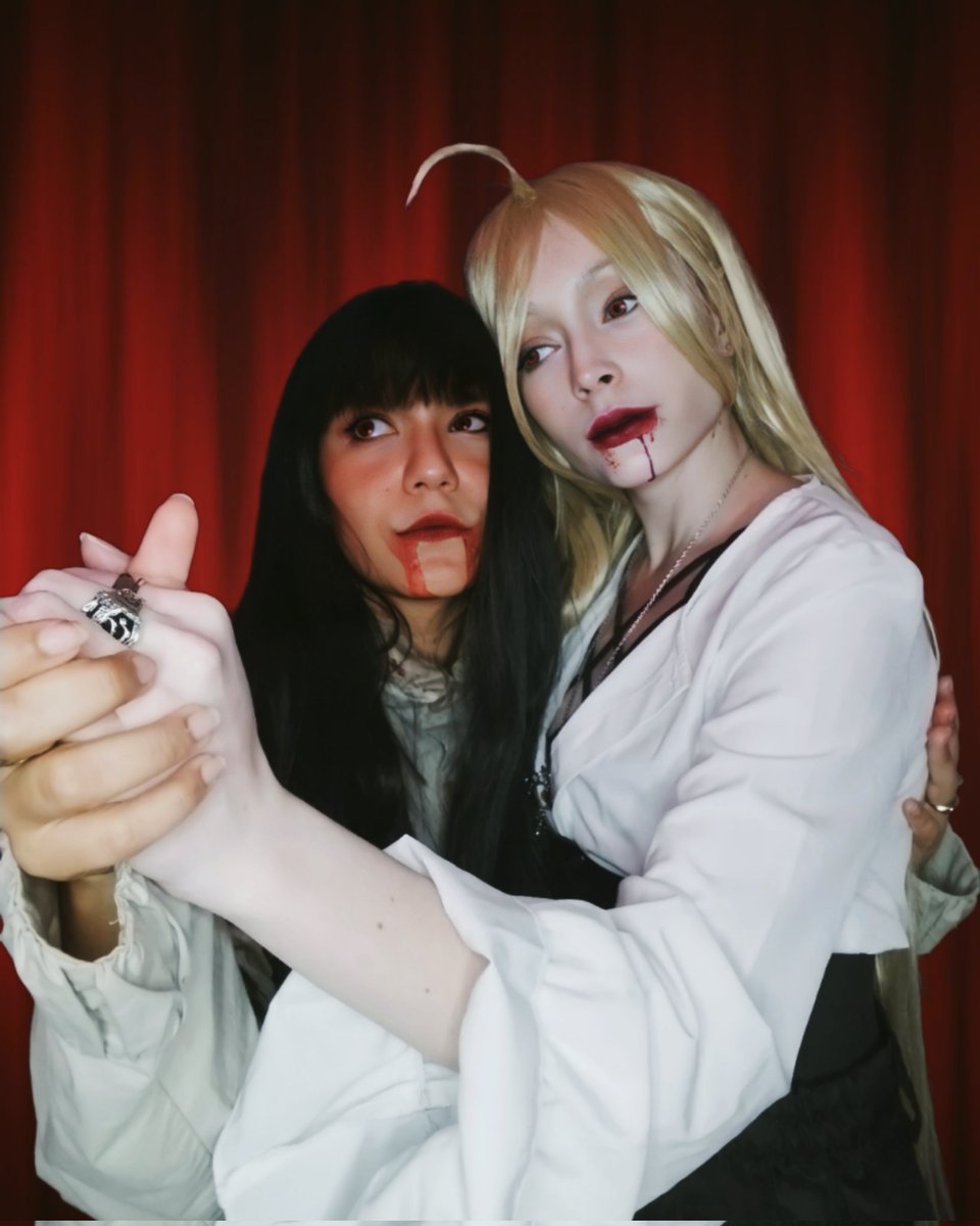d_halfm00n's tweet photo. #BRARGWEEK2022 DIA 4 - VAMPIRAS
Um dos nossos temas favoritos da brargweek desse ano, por isso há tantas fotos de Lu e Tina vampironas. 🍷✨
Martína: Amitiel (@ amitielcosplay no Instagram)
Luciana: @Gab_Amethyst (@ hell_amethystt no Instagram)
#brargweek #brarg https://t.co/TUt7qOWHJy