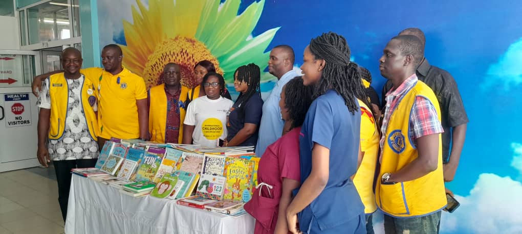 accrazenithlion's tweet photo. Accra Zenith Lions Club in partnership with Rainbow Trust Foundation donate 250 story books and other learning materials to the Korle Bu Teaching Hospital Children.Cancer Unit in Accra, Ghana. 

Lions ... We Serve !!!
@lionsclubs
#accrazenithlions
#weserve
#lionsclubs https://t.co/aYrvZHcdA6