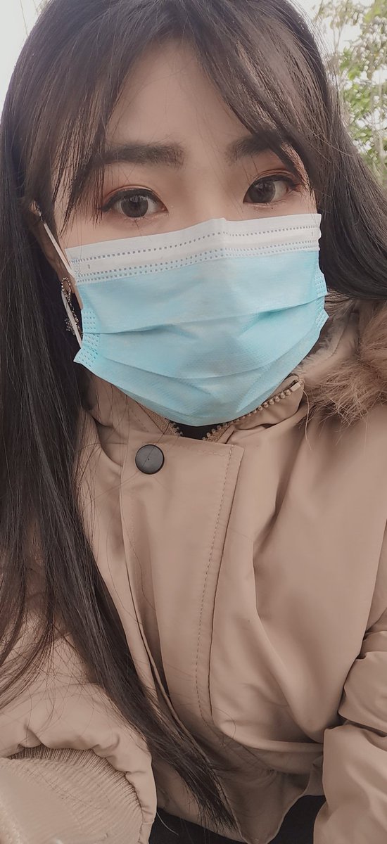 ksao02's tweet photo. 不带口罩不能见人？🌸🌸贱狗告诉主人是不是？
#贱狗 #男m #丝足 #靴子 #重度踢裆 #女王 #线下可约  #狗奴 #贡狗 #ATM奴 #黄金 #吐钱 #四爱 #爆菊 #sm心灵修复 https://t.co/ofIraMkBBi