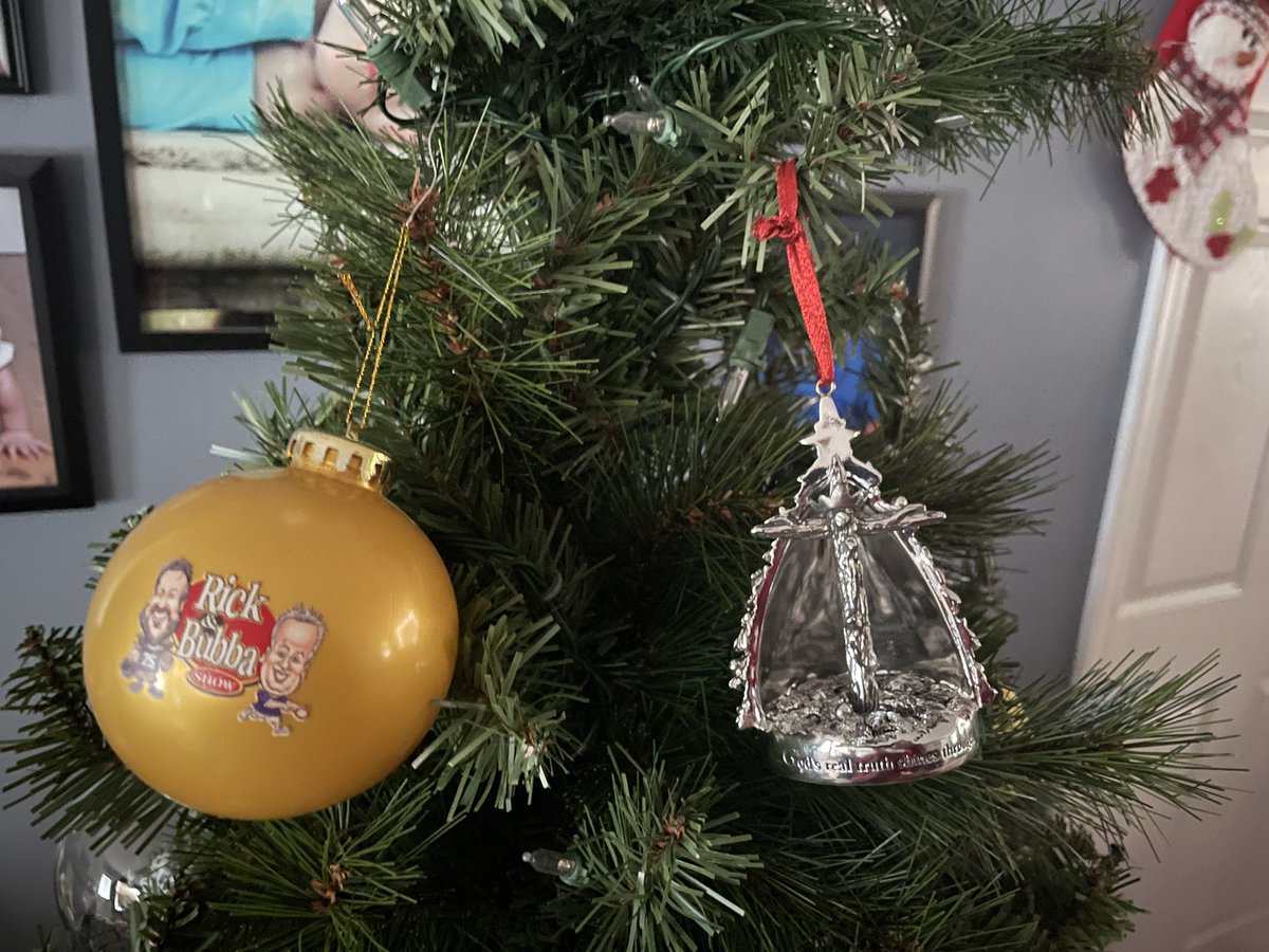 revdhall's tweet photo. @rickandbubba the 2 most important ornaments on the tree 😂 https://t.co/4qQuiIDKfl