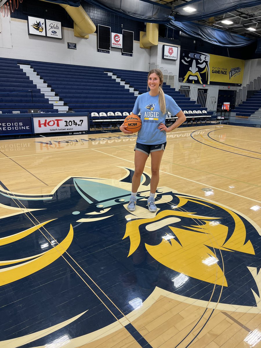 Jenny from the (half court) block ☄️🔥☄️ <a href="/jennyaadland/">jennifer aadland</a>