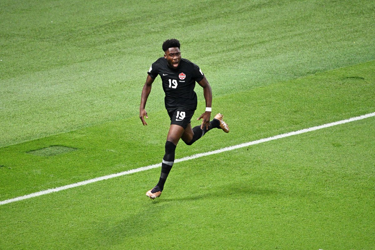 CBSSportsGolazo's tweet photo. The Canadian men played their first ever competitive match in 1924. 🍁

They've only qualified twice for the World Cup in 1986 and 2022, failing to score at the 1986 tournament. 👀

Canada's biggest-ever men's star, Alphonso Davies, finally scores their first men's WC goal. 🤩 https://t.co/1JJoUcP6Of